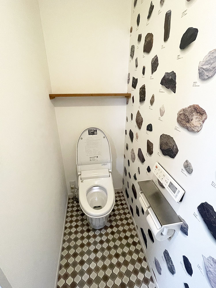 トイレの石柄クロス　高石市　リフォーム